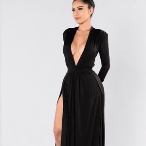 NEW* Fashion Nova Black Maxi Dress!